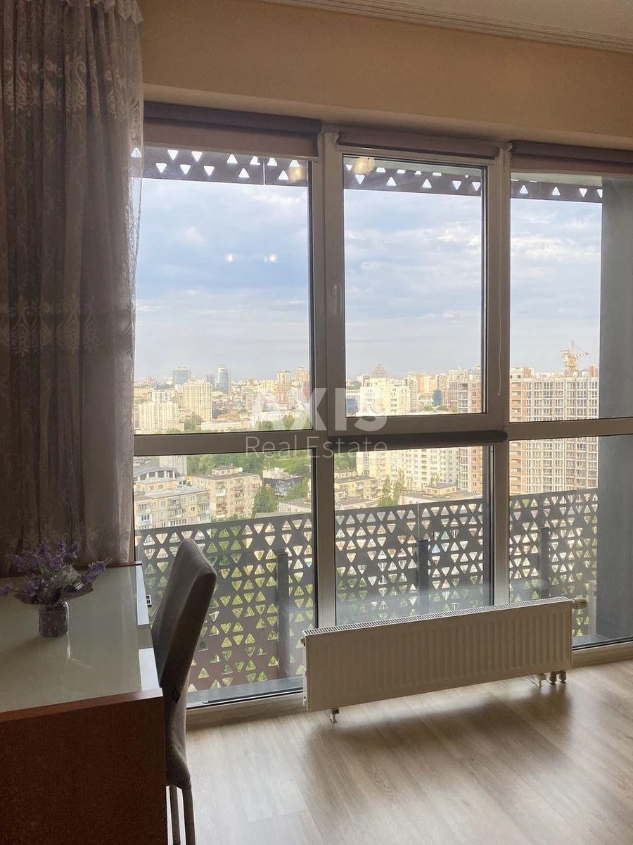2k apartment vul. Lypkivs'kogo Vasylja Mytropolyta Sixteen A443720