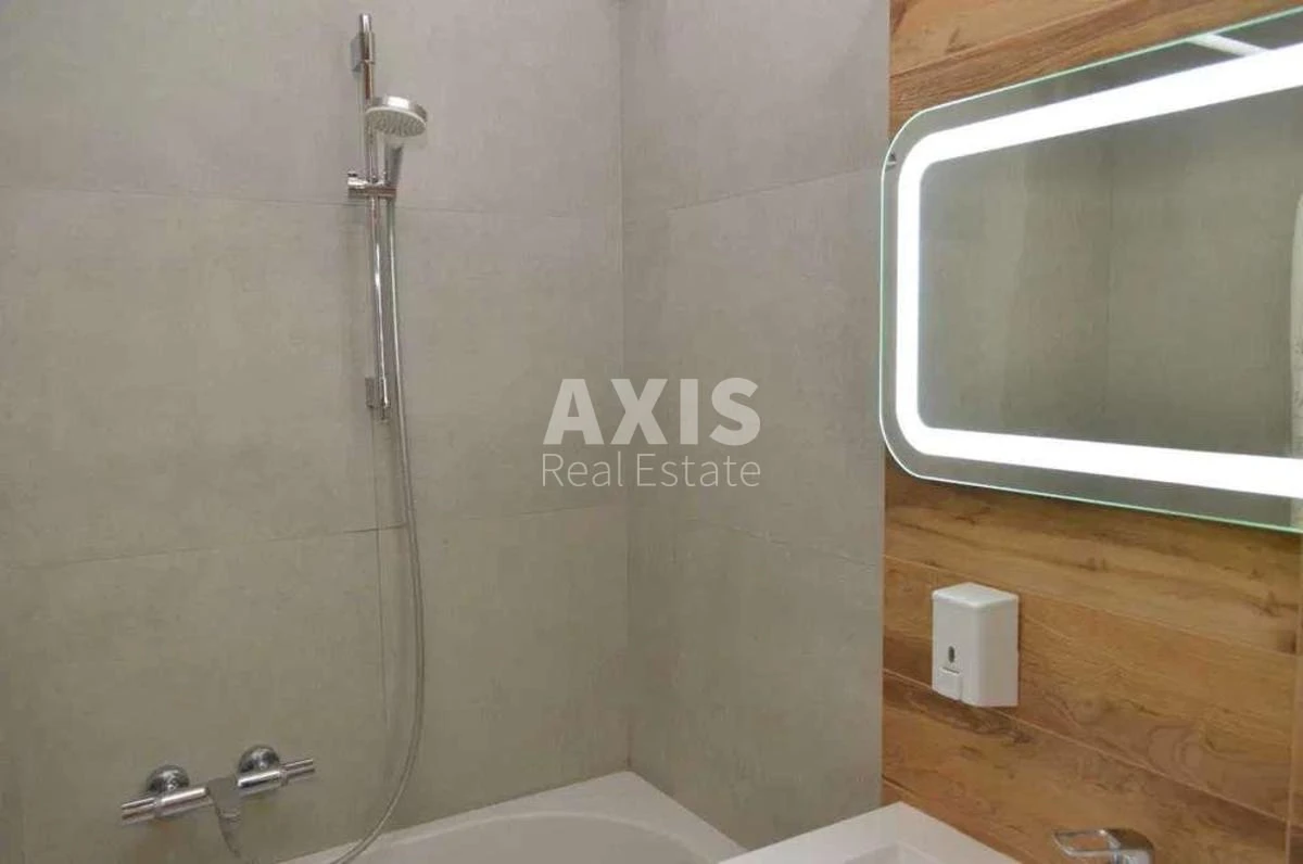 3k apartment pr-t Chervonoyi Kalyny 89306299