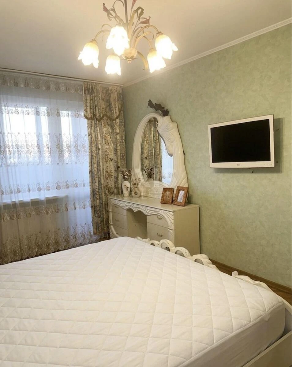 3k apartment vul. Ahmatovoi' Anny 43671085