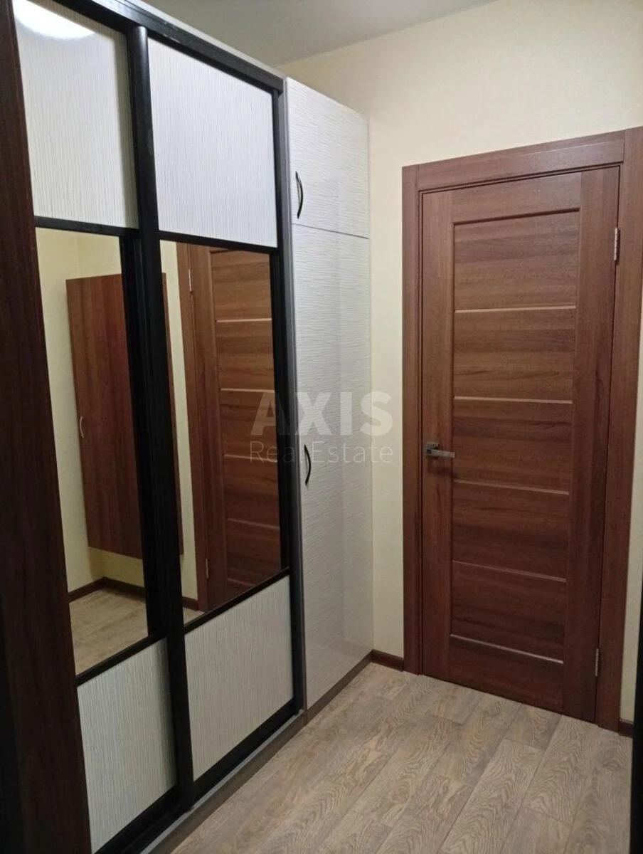1k apartment vul. Petropavlivs'ka 40716196