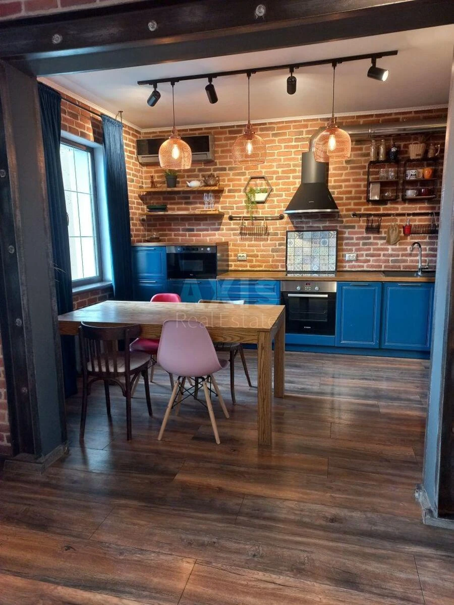 3к квартира ул. Ахматовой Анны 4365623