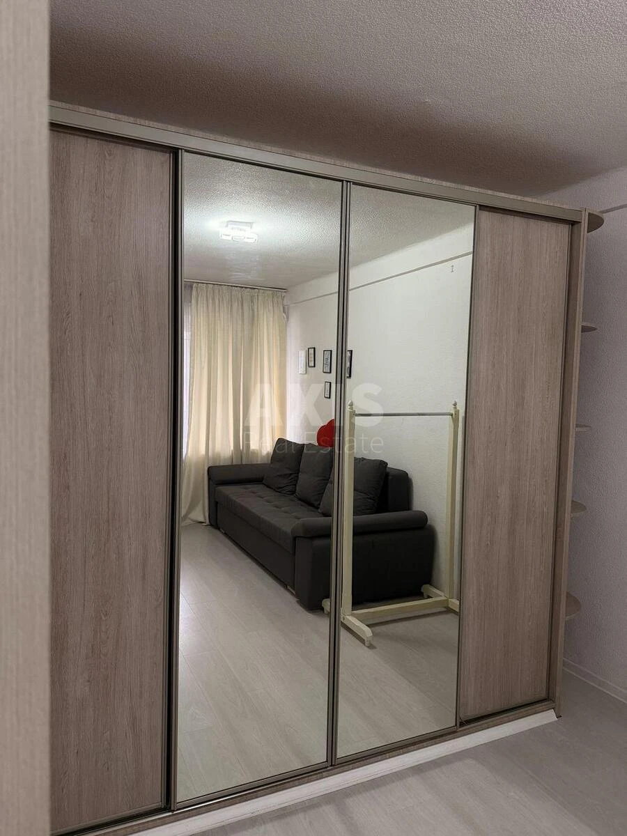2k apartment pr-t Berestejskij 22672777