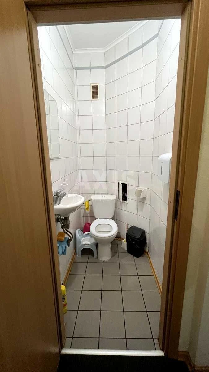 Office vul. Ahmatovoi' Anny 3А, 202m27043622