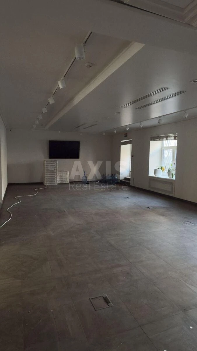 Trade object vul. Saksagans'kogo 42/80, 212m2680222