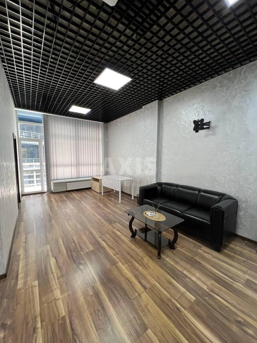 Офис ул. Евгения Коновальца 36Д, 60м2