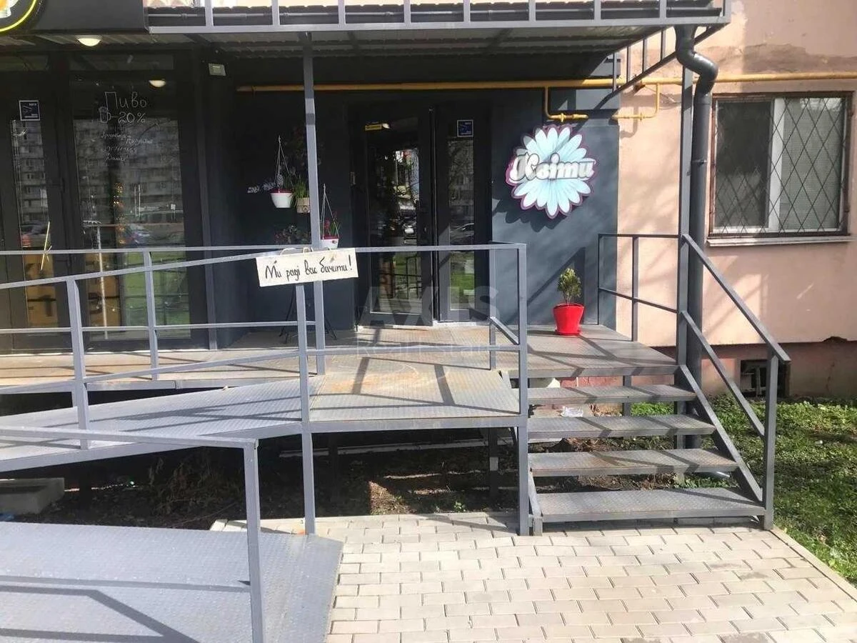 Объект торговли ул. Оболонская 40, 17м2643581