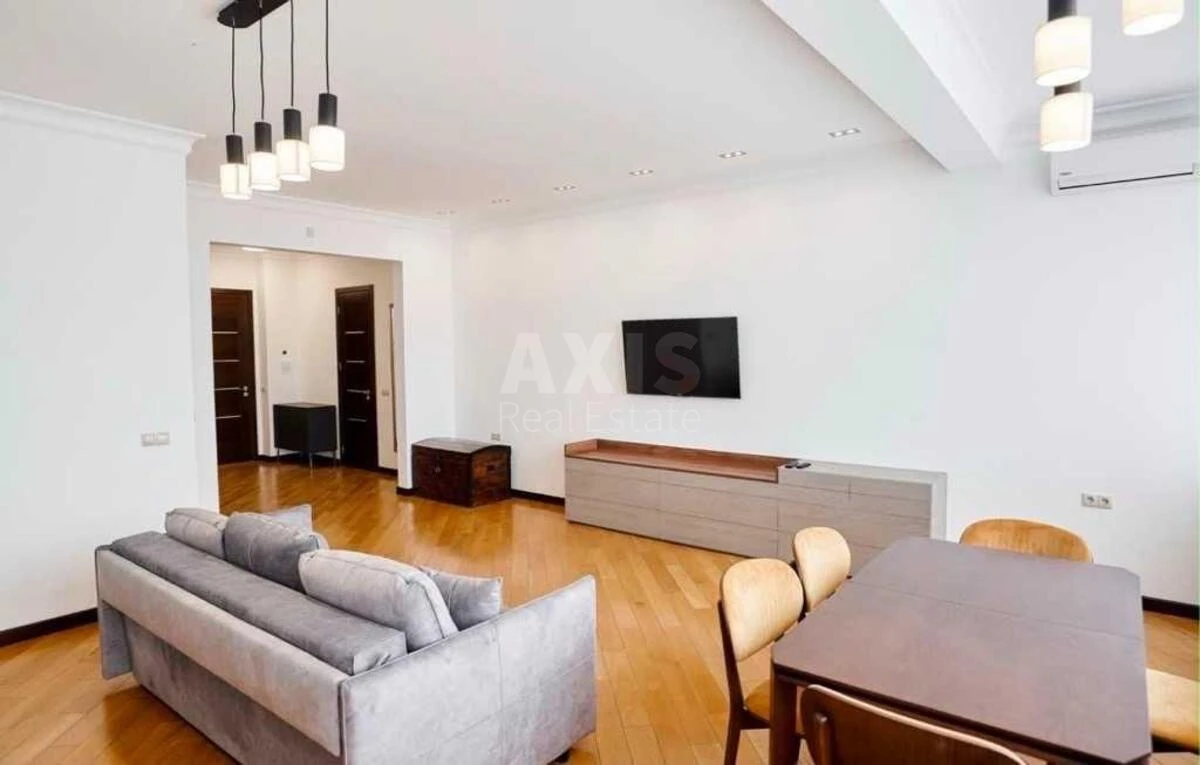 3k apartment vul. Jevgena Konoval'cja 44А707210