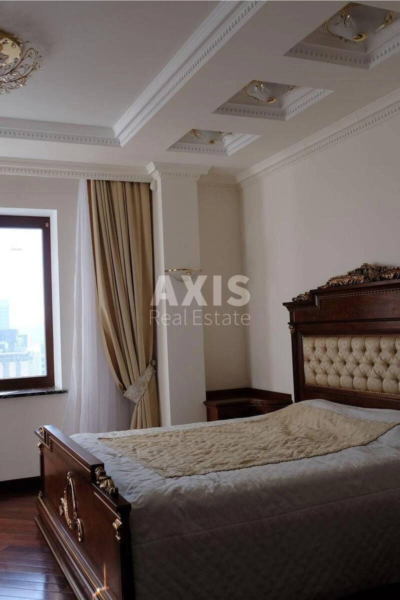 4k apartment vul. Zhyljans'ka Thirty amps6558010