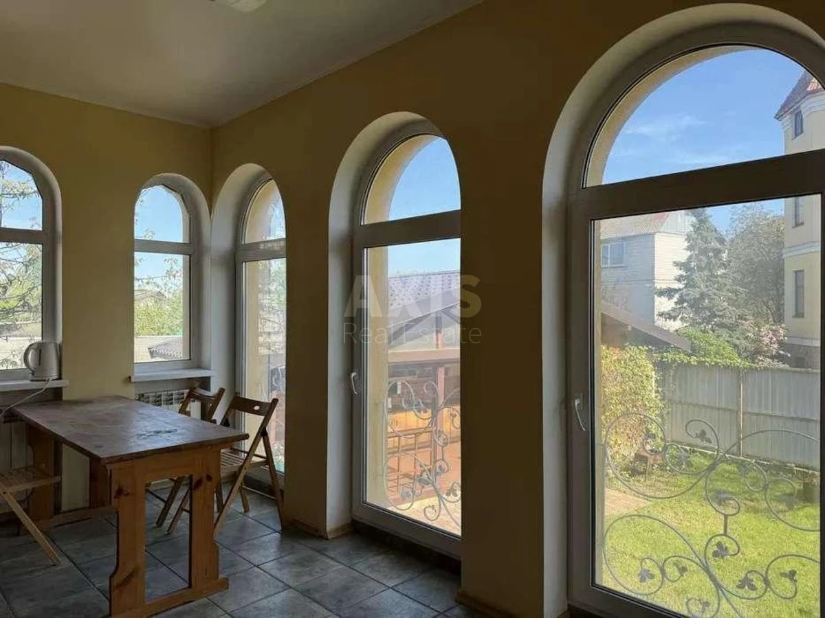 House vul. Naberezhna, 227m2, Kyiv city316470