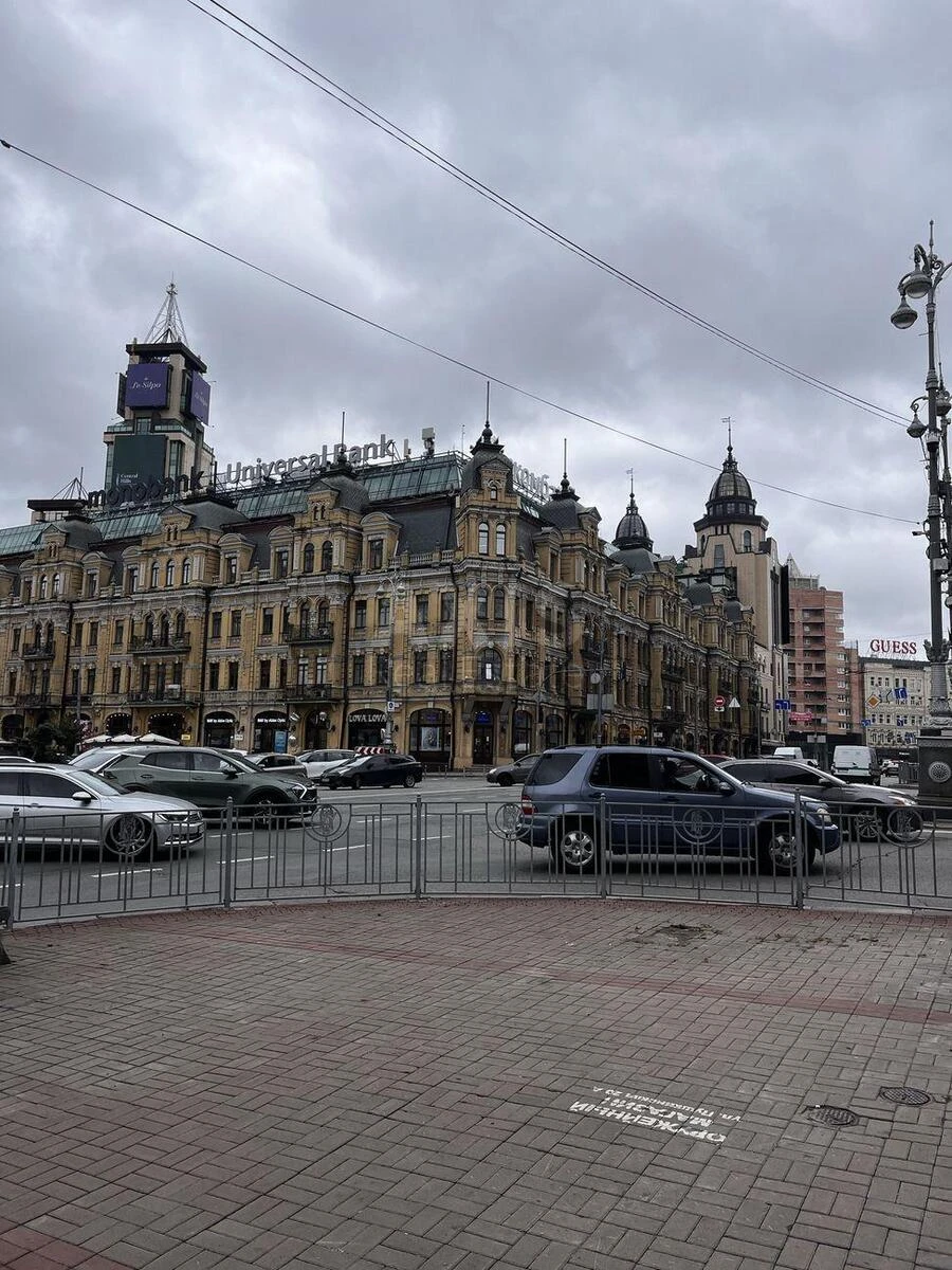 Офис бул. Шевченко Тараса 2, 105м26982411