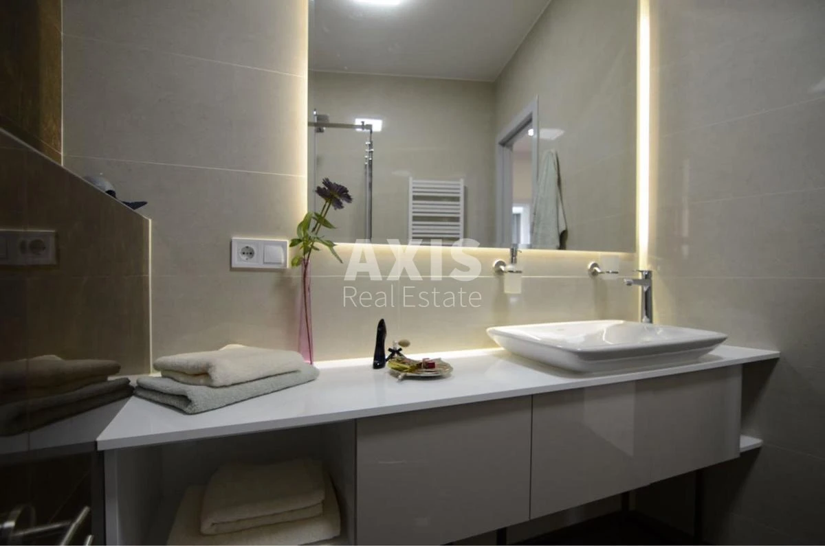 4k apartment vul. Buslivs'ka 12443809