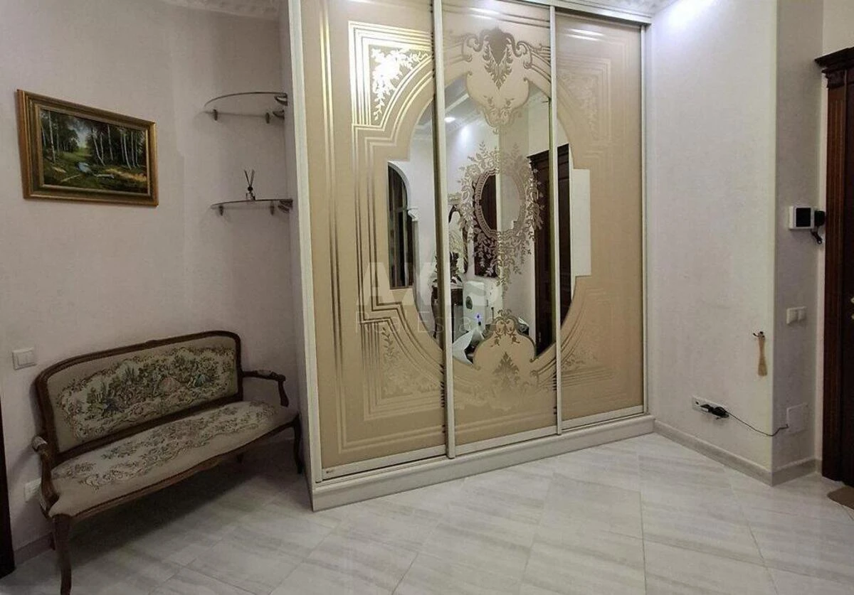 3k apartment vul. Jevgena Konoval'cja 44А7111111