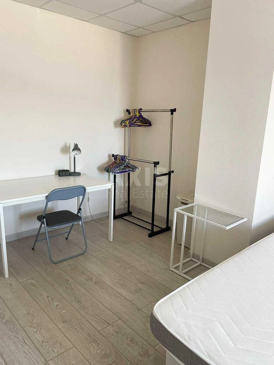 1k apartment pr-t Berestejskij 90/1681056