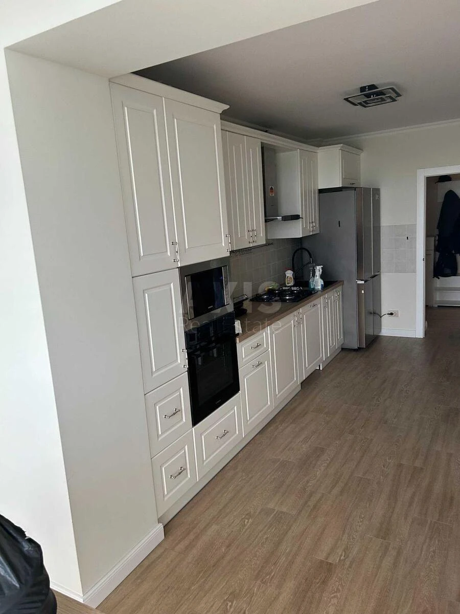 2k apartment vul. Radystiv 43Н711480