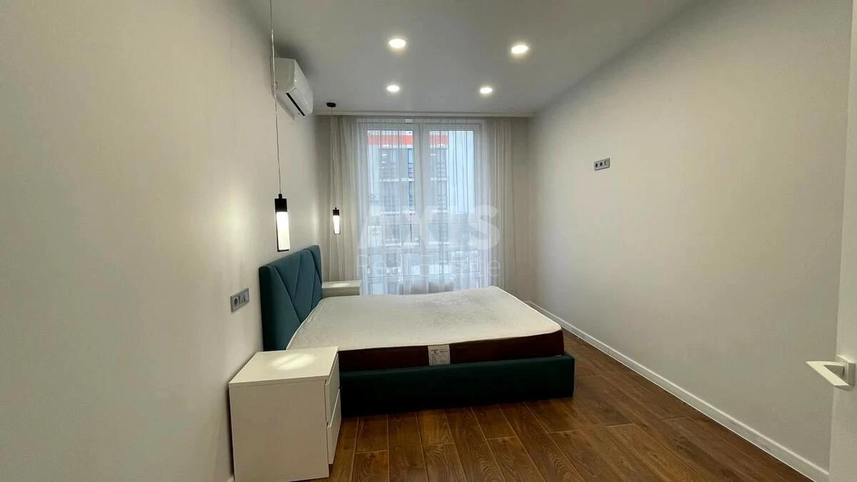 2k apartment vul. Berezhans'ka 15636403