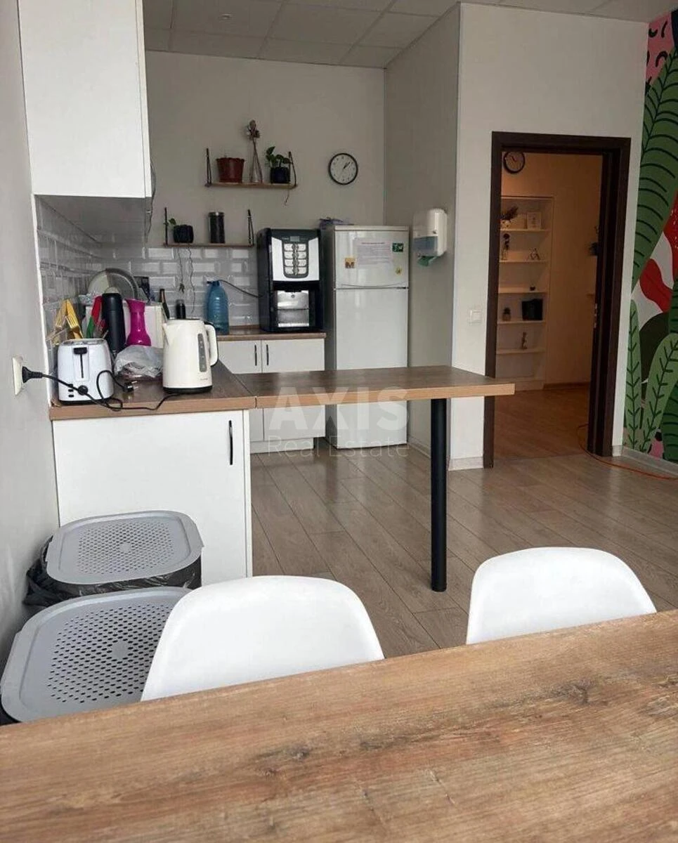 Office nab. Dniprovs'ka 14Б, 168m2671299