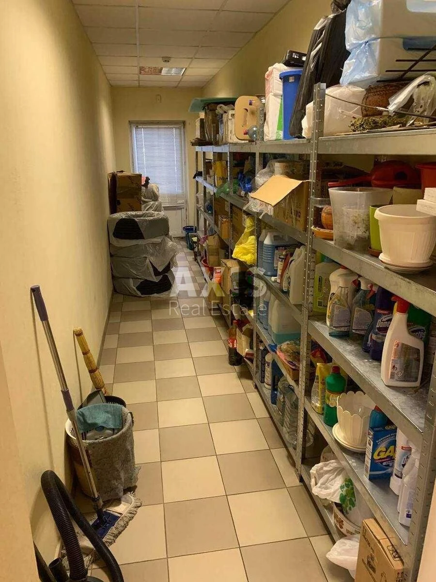 Office vul. Krakivs'ka 15/17, 209m2570687