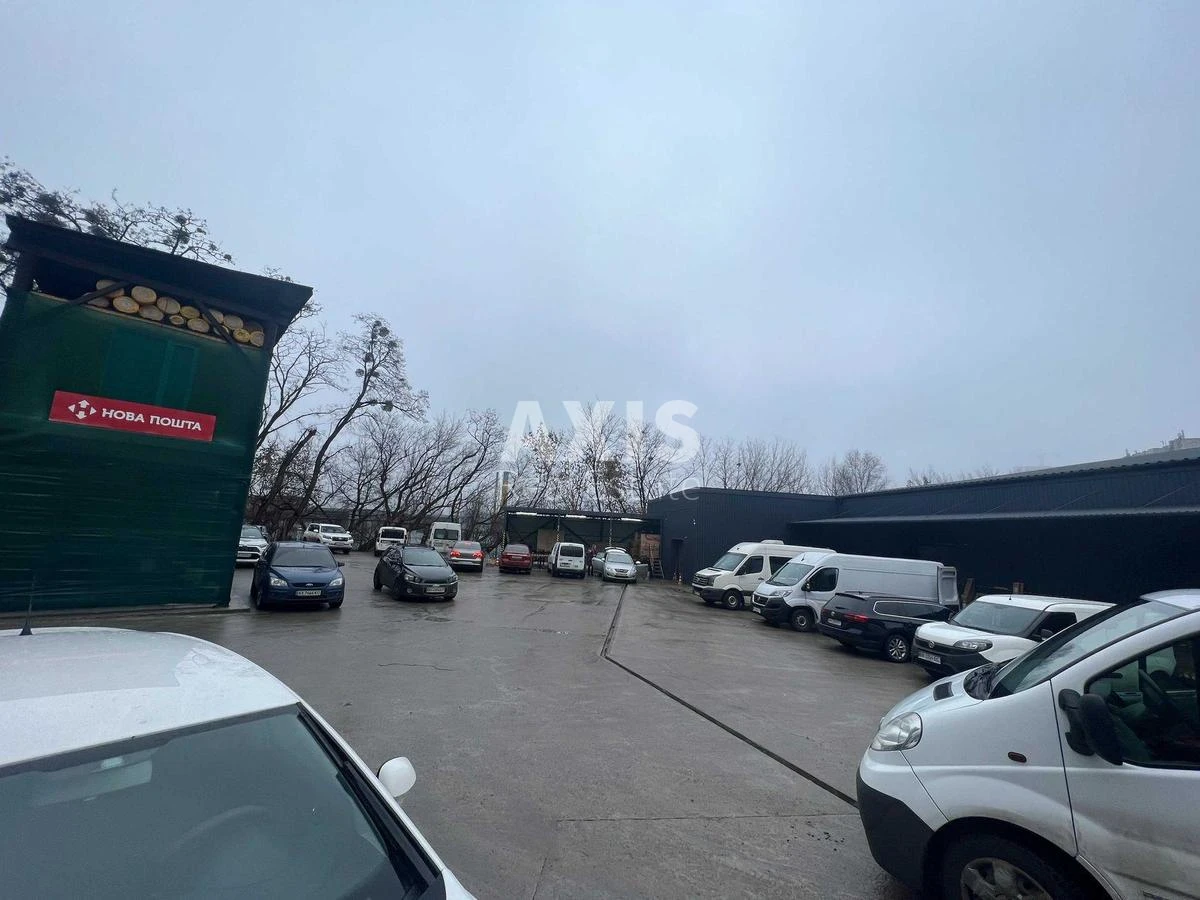 Trade object pr-t Povitroflots'kyj 3, 100m2400082