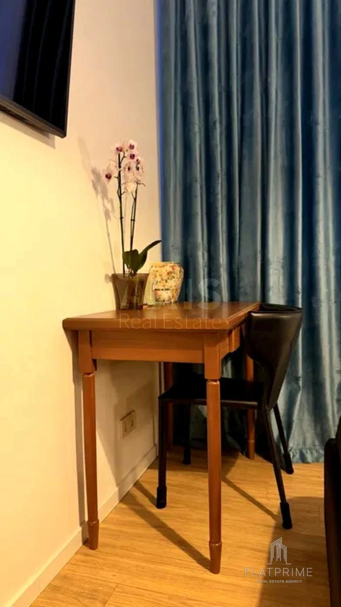 3k apartment pr-t Komarova Kosmonavta 466398611