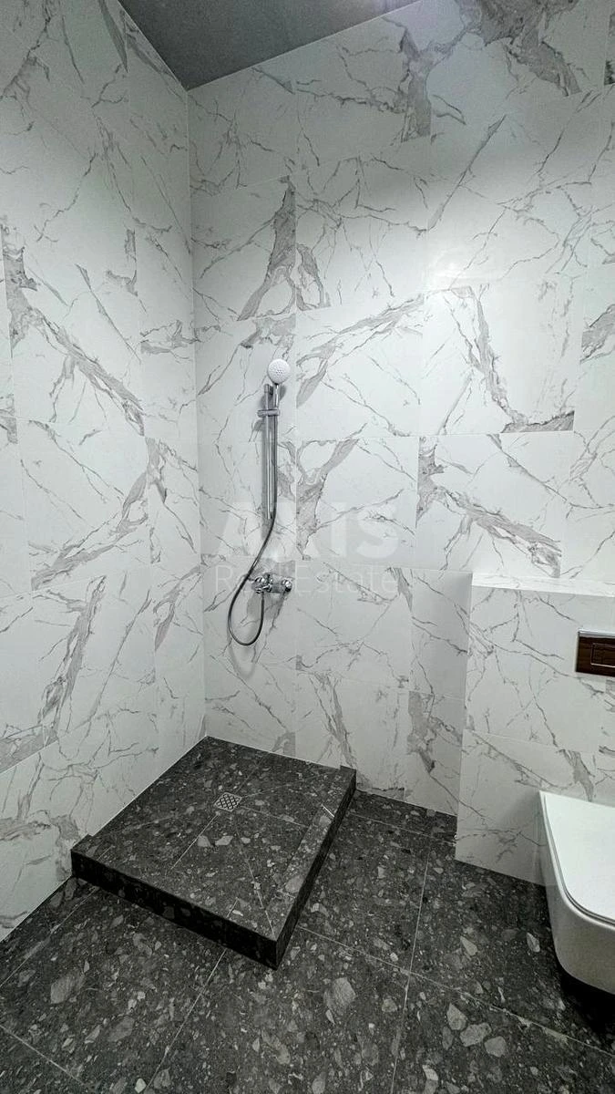 Office vul. Rodyny Kristeriv 16, 50m2657846