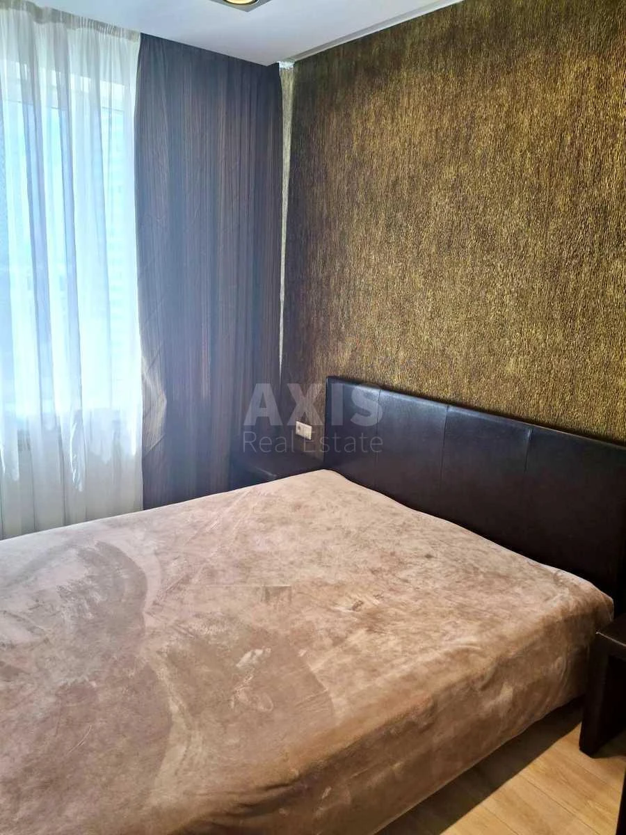3k apartment vul. Staronavodnyc'ka 8Б7054812
