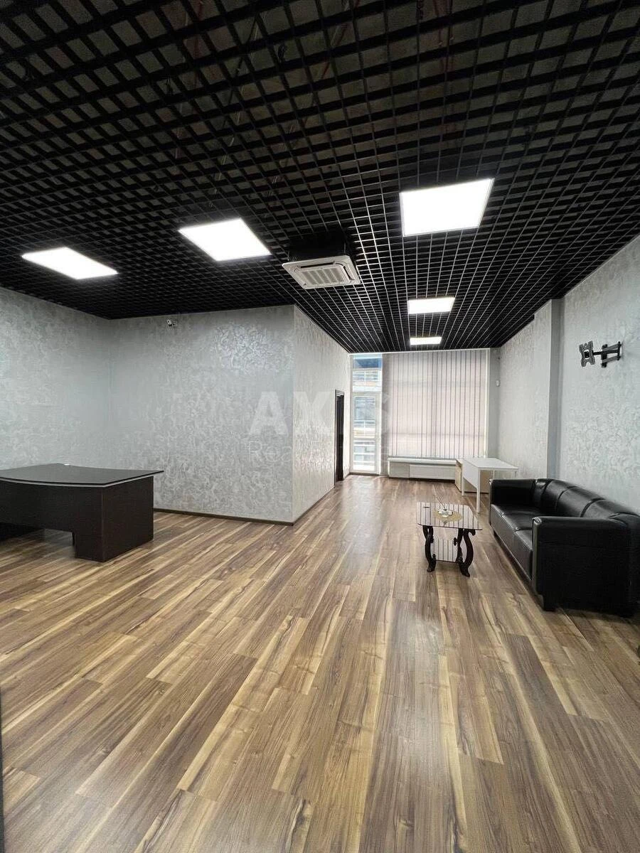 Office vul. Jevgena Konoval'cja 36Д, 60m2710360