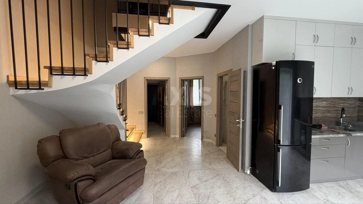 House vul. Vynogradna, 105m2, Kyiv city6920014