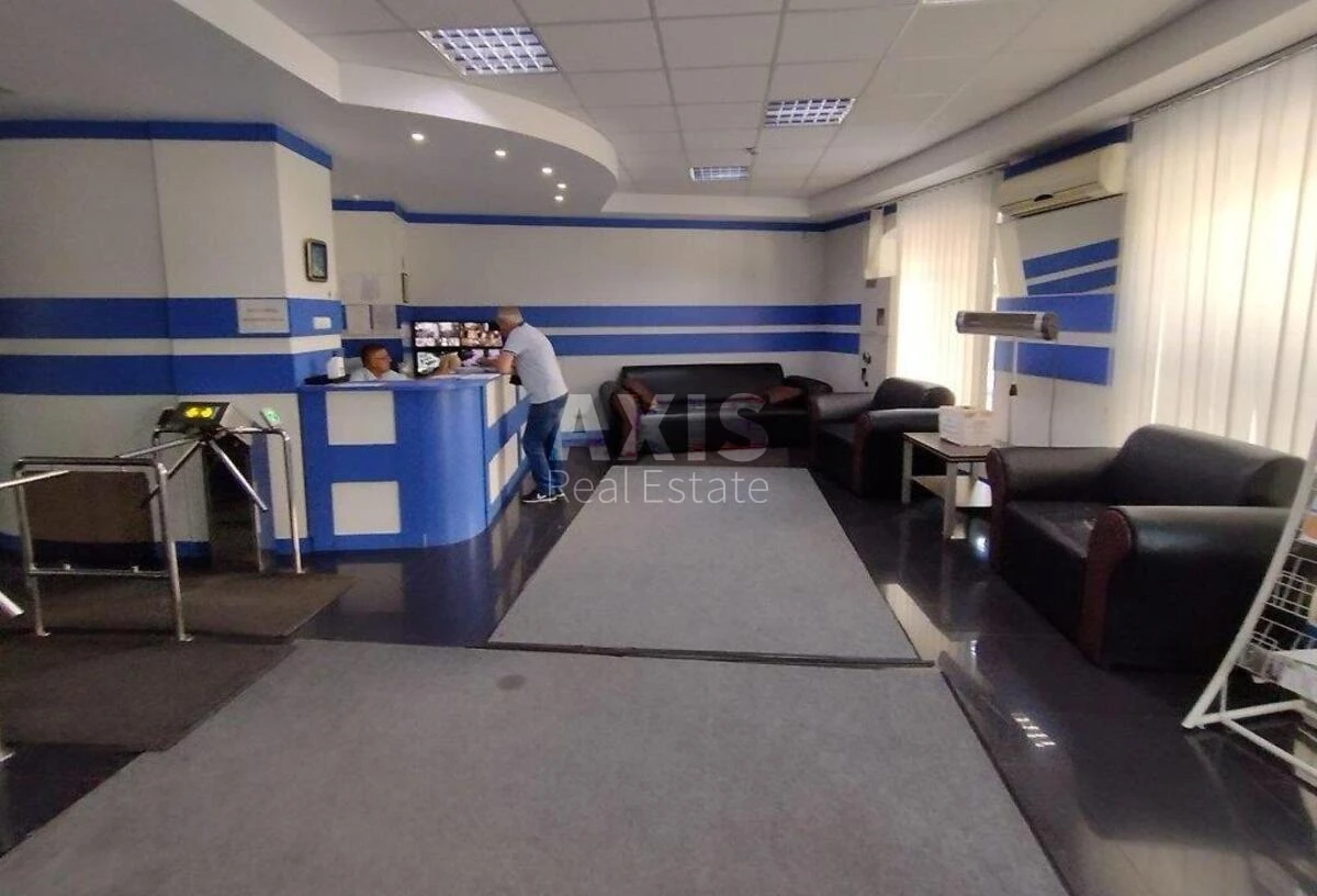 Office vul. Sichovyh Stril'civ 77, 269m2549410