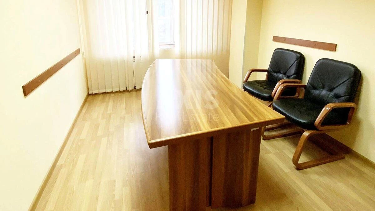 Офис бул. Николая Михновского 38, 5400м26789010