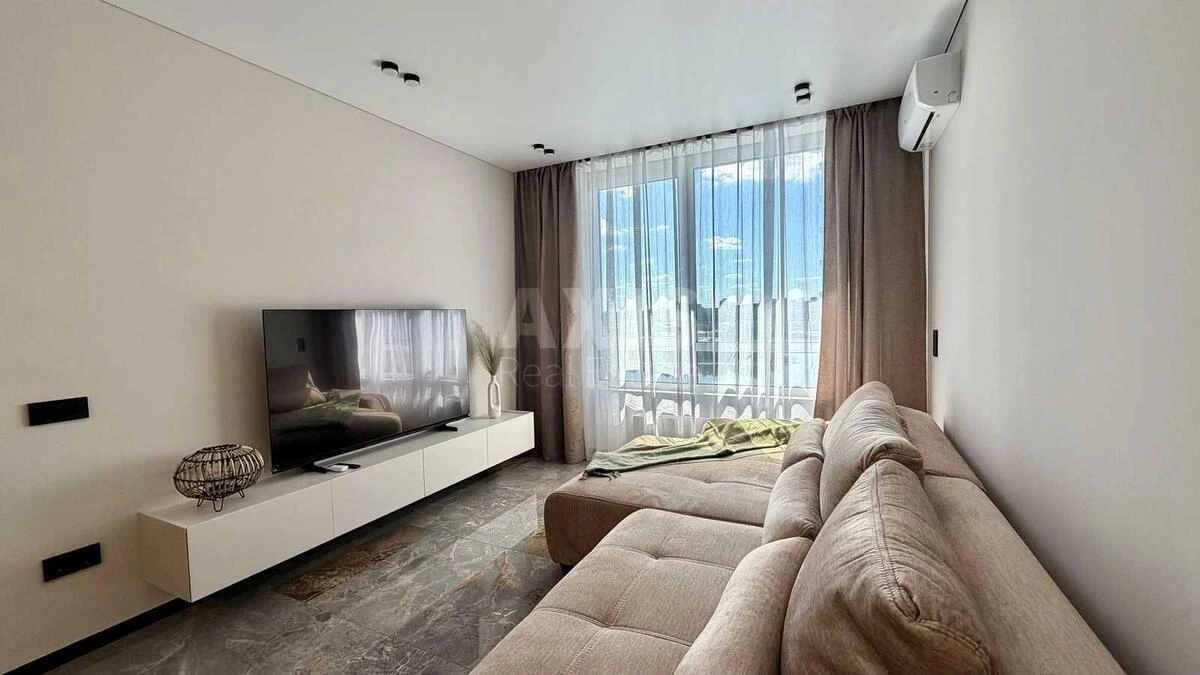 1k apartment nab. Dniprovs'ka 15Ж713475