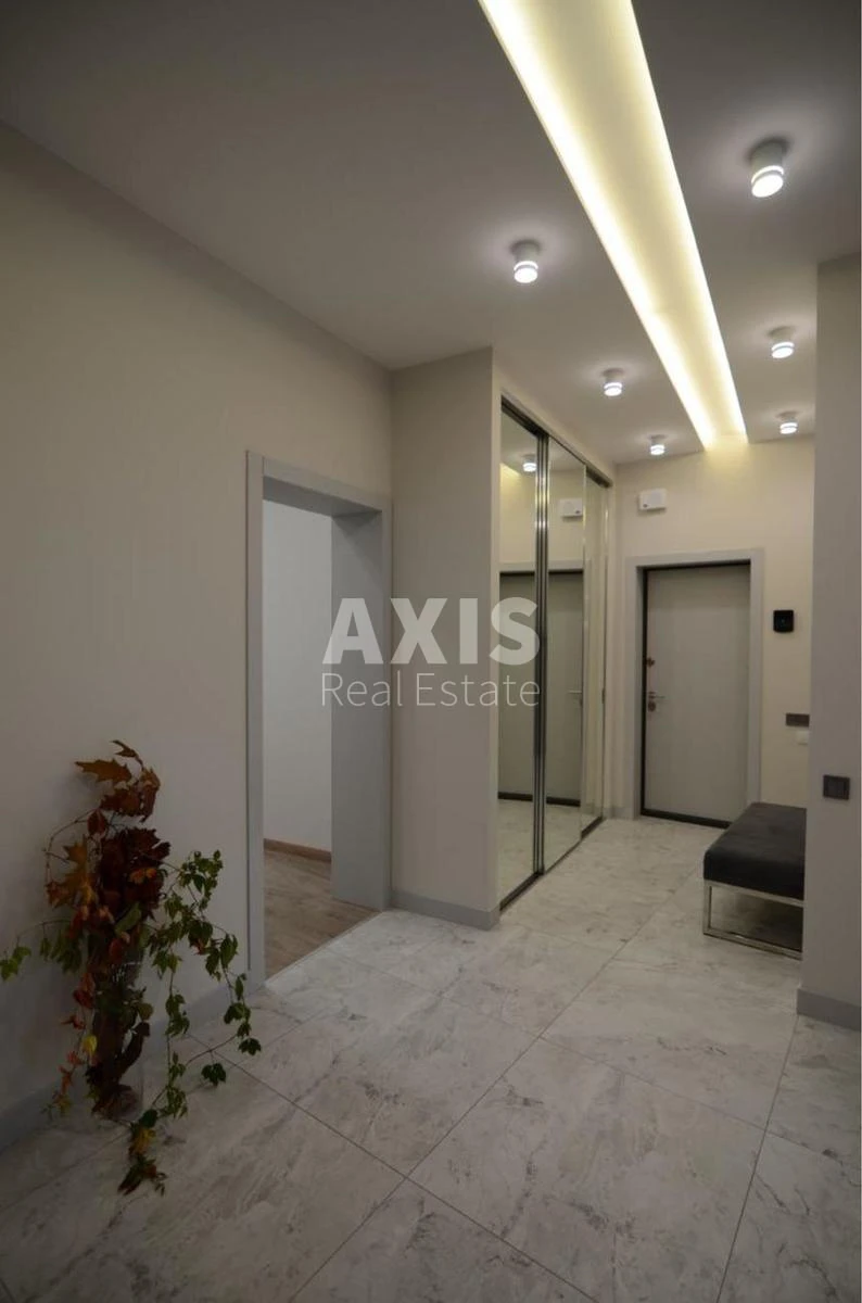 4k apartment vul. Buslivs'ka 124438010