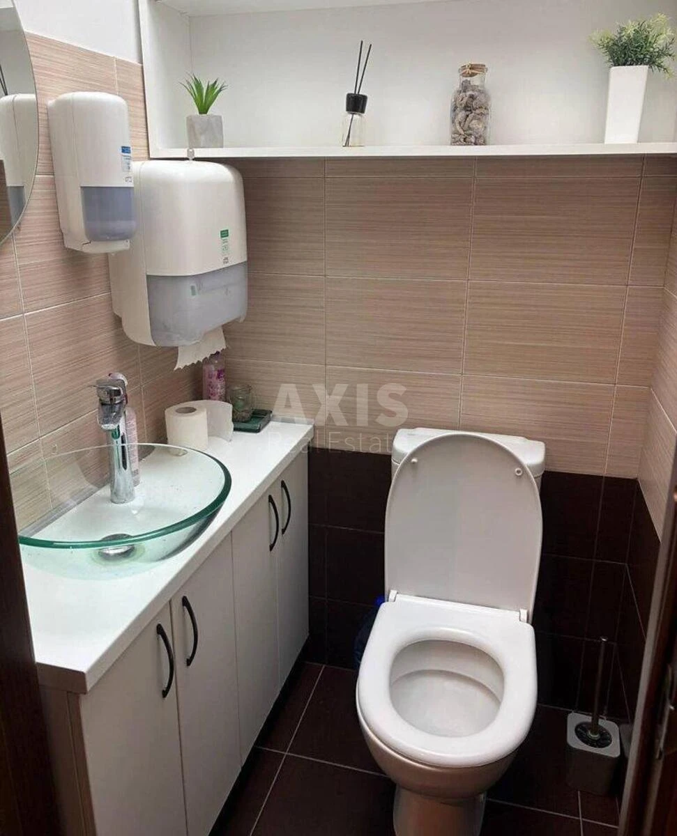 Офис наб. Днепровская 14Б, 168м26712910