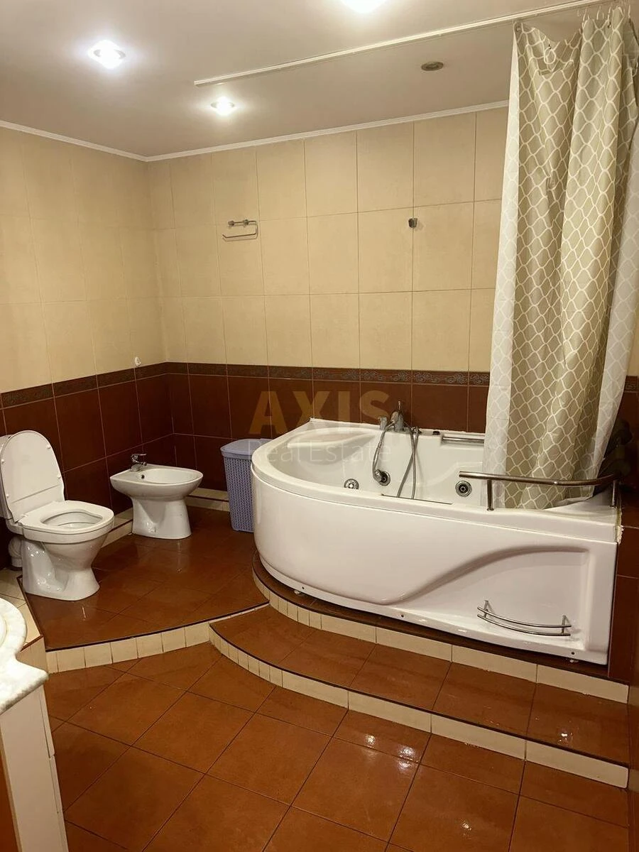 3к квартира ул. Ахматовой Анны 43671087