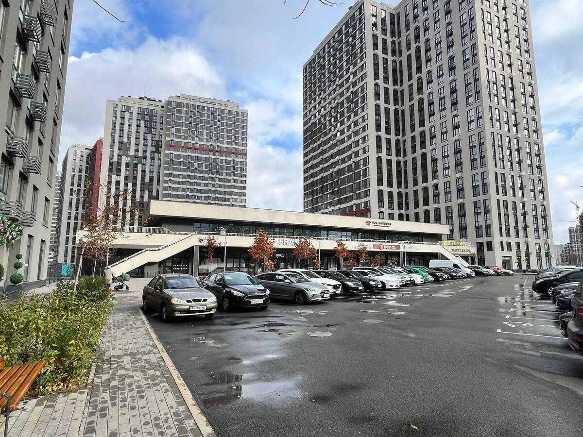 Service object vul. Oleksandra Olesja 8А, 70m265201