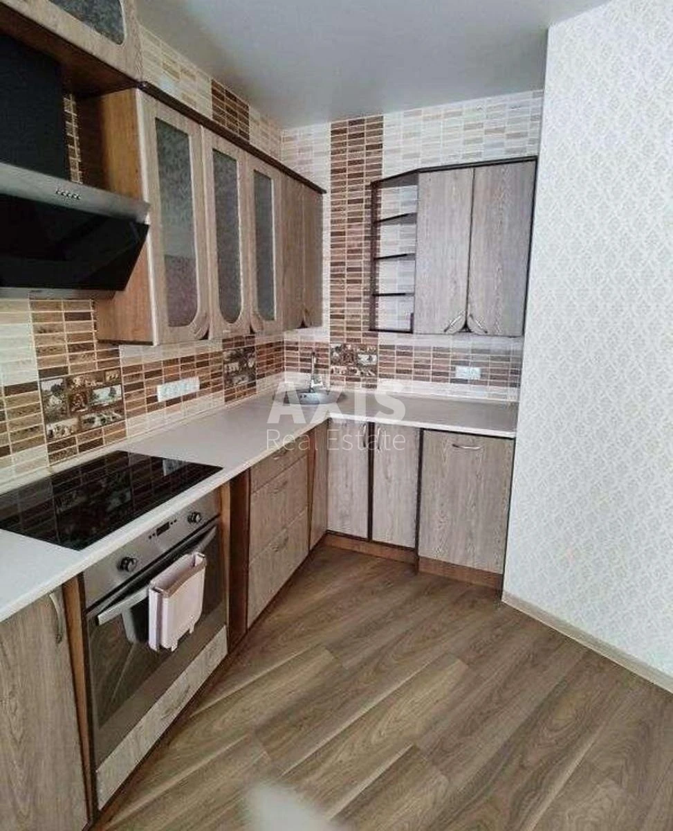 2к квартира пр-т Глушкова Академика девять вольт25093