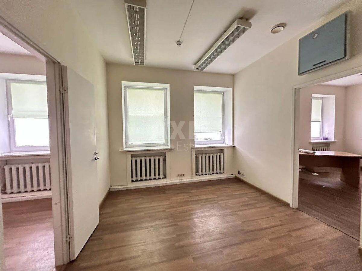 Office vul. Pymonenka Mykoly 13, 1612m26701013