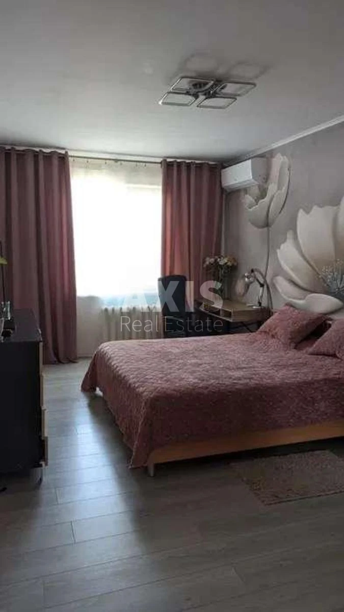 1k apartment pr-t Nauky 54330171