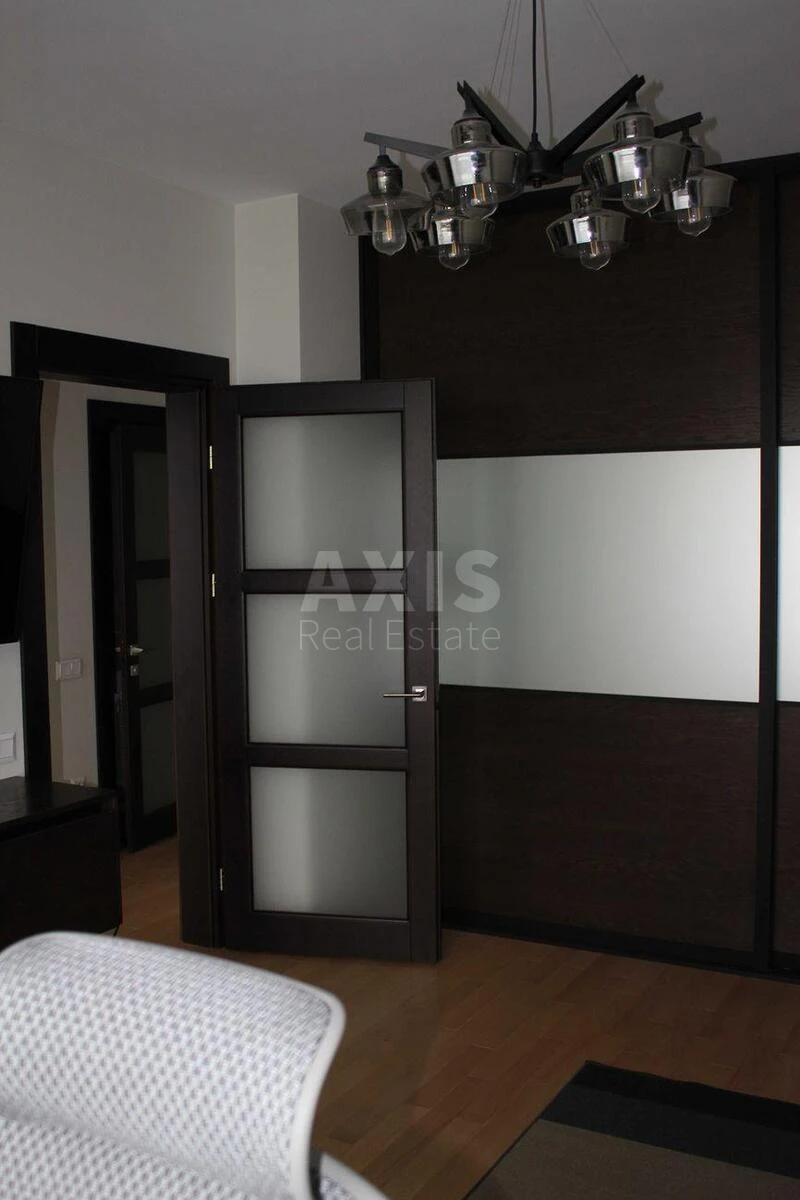 2k apartment pr-t Berestejskij 5Б685382