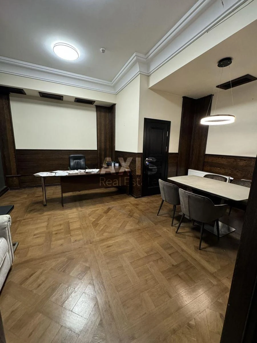 Office vul. Zhyljans'ka 72А, 140m2387851