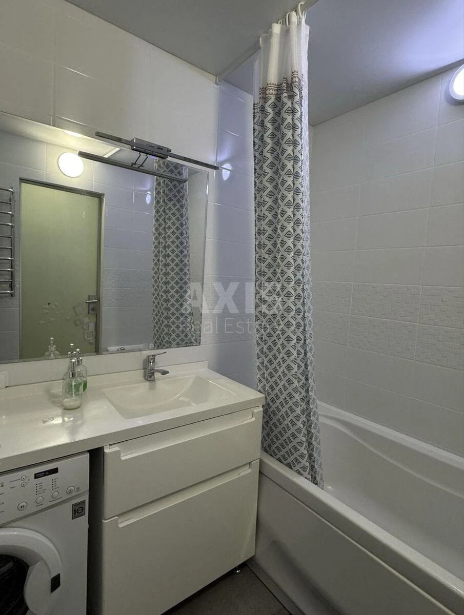 3k apartment pr-t Glushkova Akademika 9659399