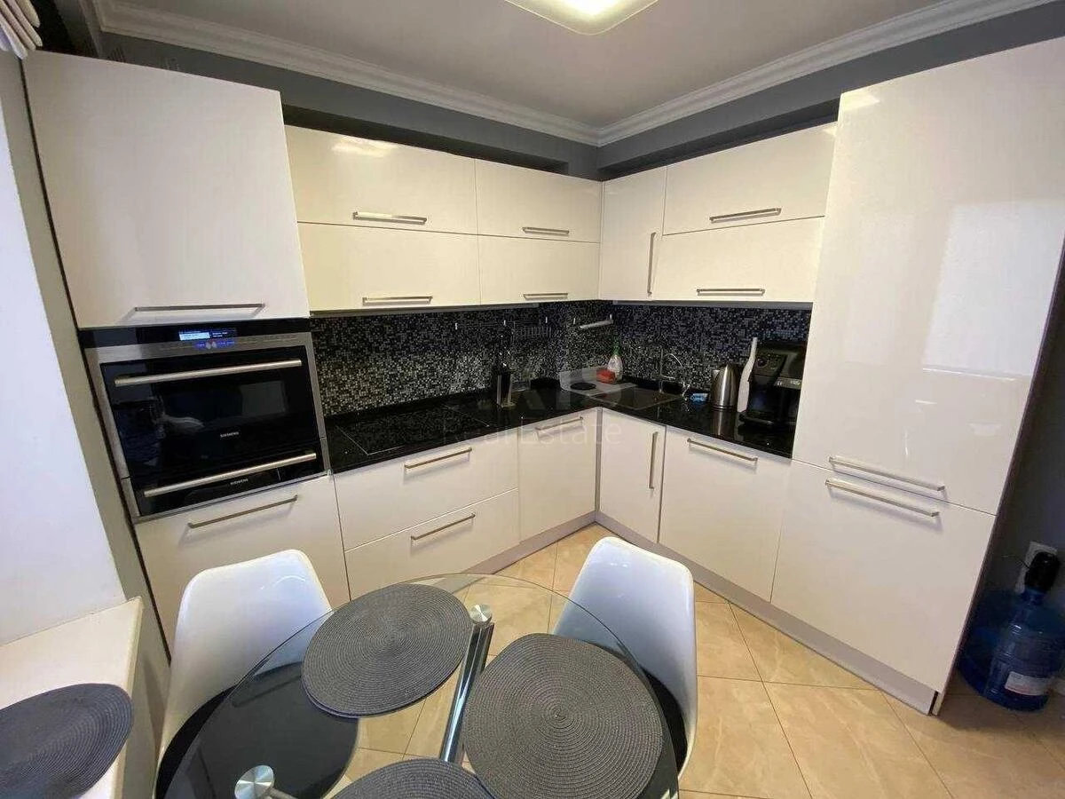 3k apartment vul. Shovkovychna 4865650