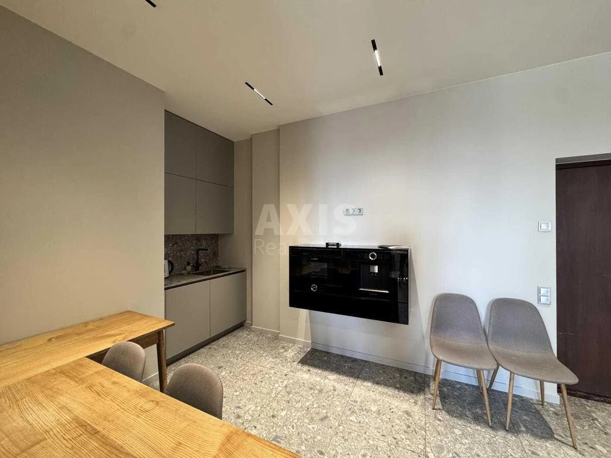 Office vul. Vasylya Tyutyunnyka 37/1, 77m26725514