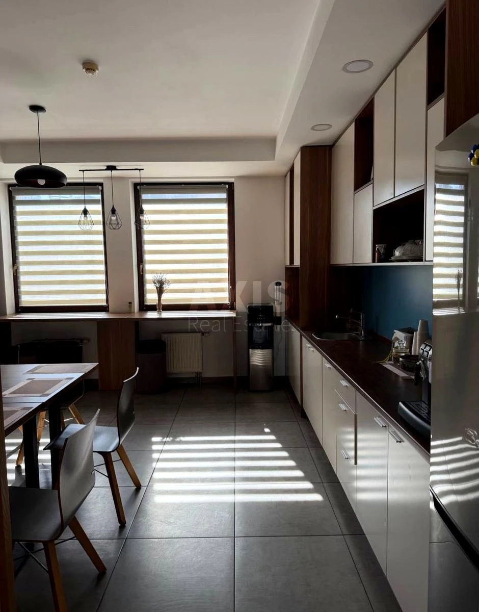 Office bul. Shevchenka Tarasa 35, 346m27048913