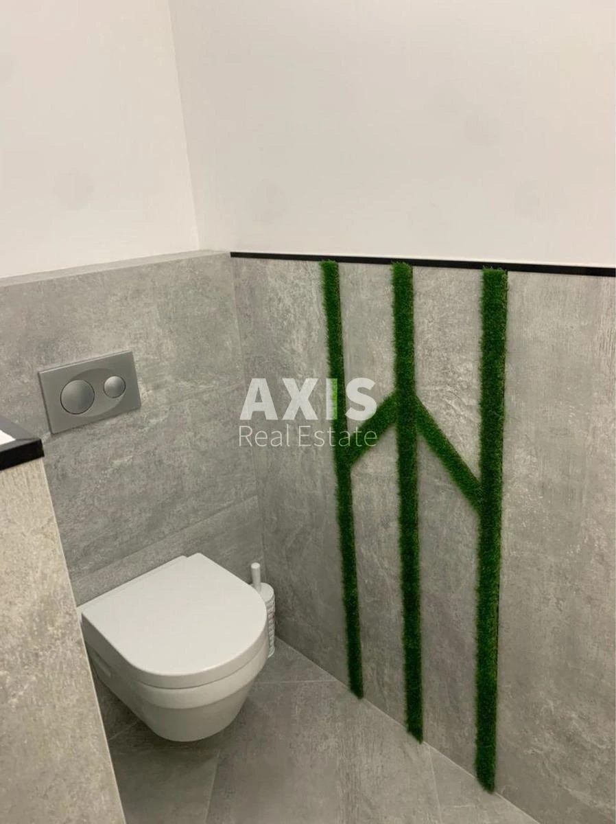 Office vul. Jevgena Konoval'cja 44А, 117m2276922