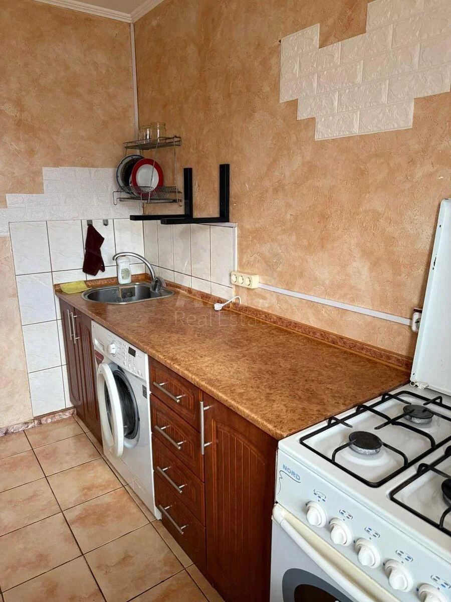 1k apartment vul. Kamianska 120