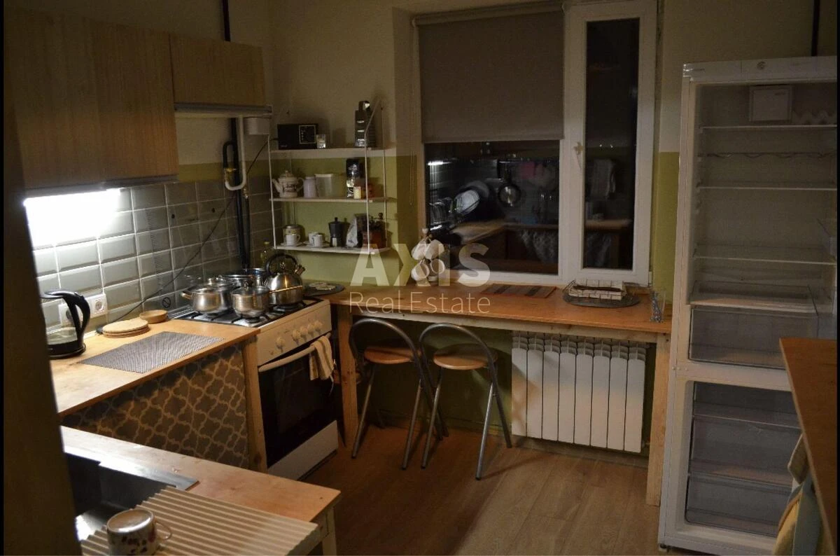 2k apartment pr-t Chervonoyi Kalyny 30А64381