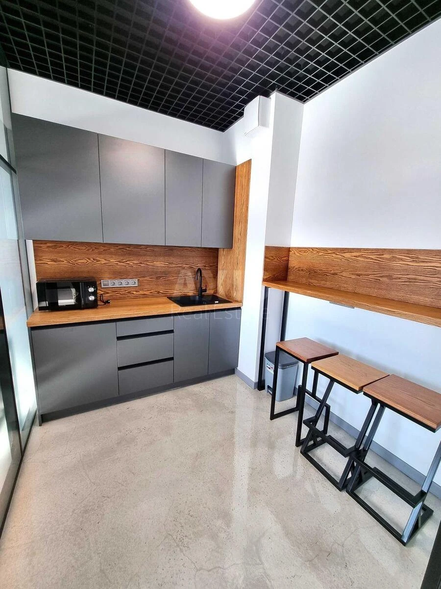 Office vul. Bul'varno-Kudrjavs'ka 15, 80m2670796