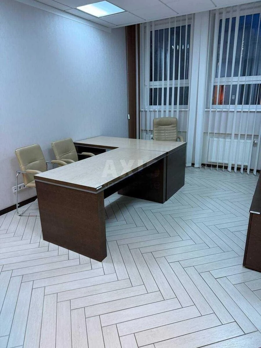 Office vul. Rustaveli Shota 44, 132m2685215