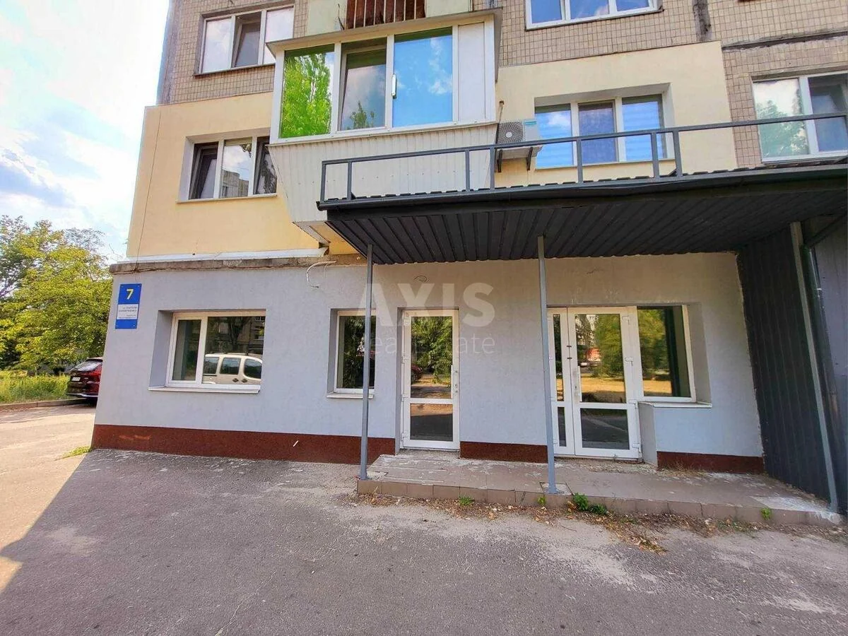 Об'єкт торгівлі вул. Анатолія Солов'яненка 7, 92м2