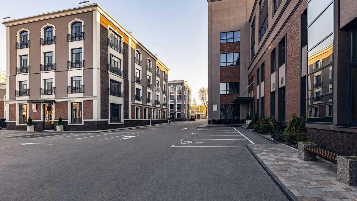 Office vul. Teligy Oleny 6, 312m2585800